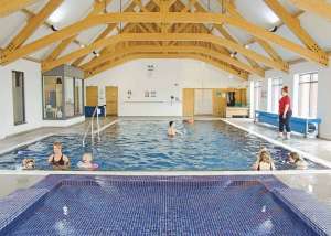 Regent Bay: Indoor heated pool