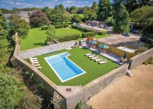 Ribblesdale Lodges: Outdoor heated pool