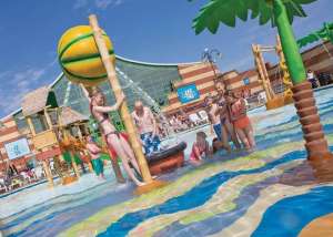 Vauxhall Holiday Park: Outdoor pool
