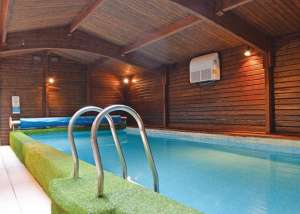 Brookside Leisure Park: Indoor pool