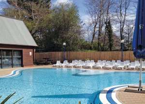Sandy Balls Holiday Village: Outdoor heated pool