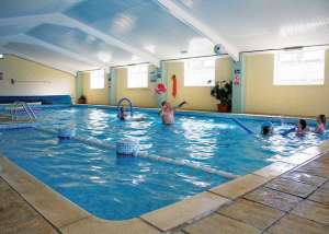Pencnwc Holiday Park: Indoor pool