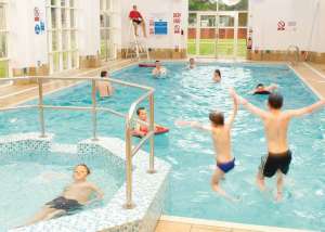Cresswell Towers: Indoor heated pool