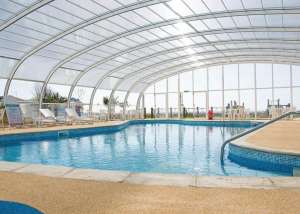 Mersea Island Holiday Park: Indoor heated pool