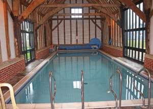 Fairway Lakes Lodges: Indoor pool