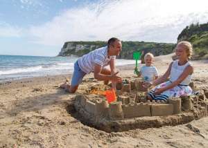 Whitecliff Bay Holiday Park: Beaches nearby